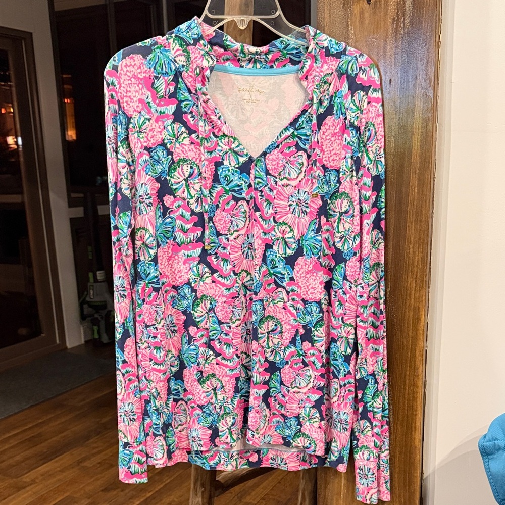 Lilly Pulitzer UPF 50+ Luxletic Cassi popover top  “shroom with a view”